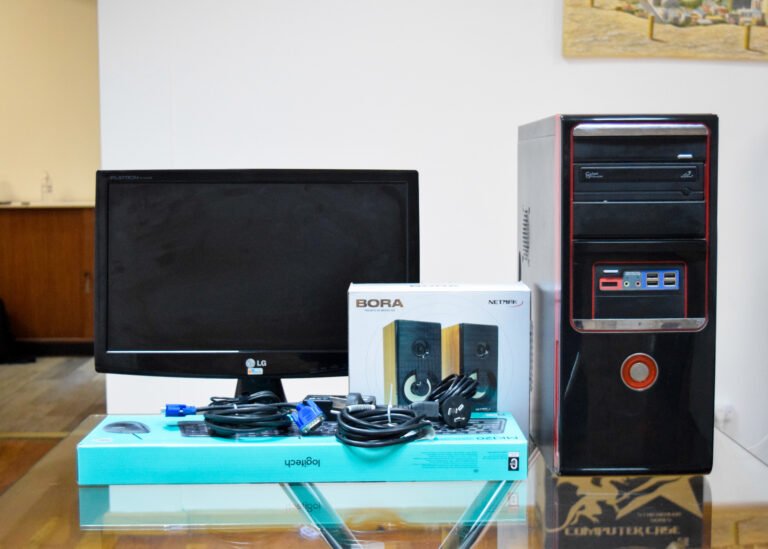 Pediatría del Hospital cuenta con una nueva computadora tras ser víctima de la inseguridad