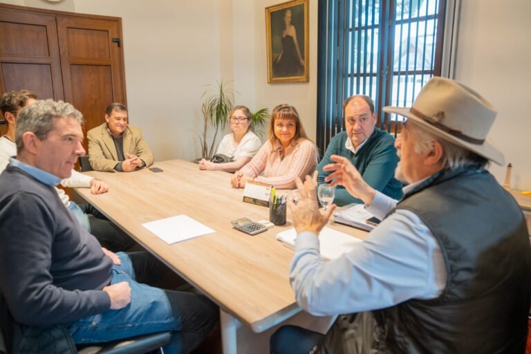 El Municipio recibió a referentes de la Cámara de Comercio para analizar la situación del sector