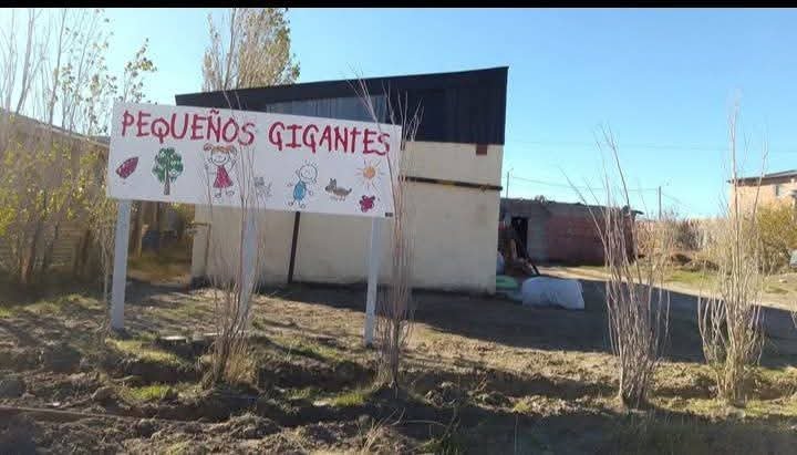 “Un ladrillo, un futuro”: reúnen materiales para construir un baño y cocina en un merendero
