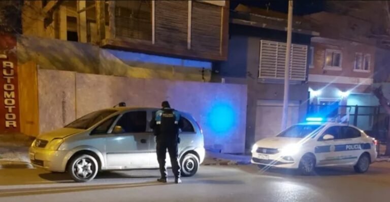 Recuperaron un Chevrolet Meriva robado en el centro