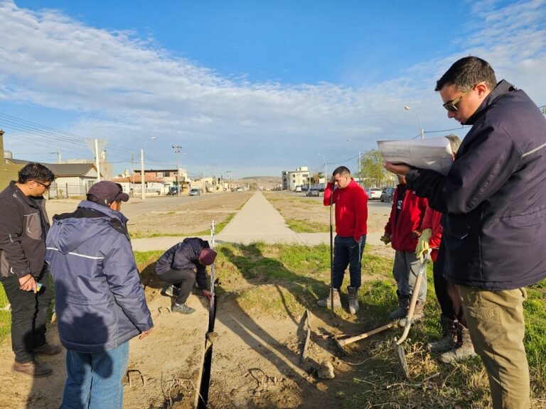 Dos empresas se presentaron para construir bocas de tormenta en la intersección de la Av. Chile, Congreso y Kennedy