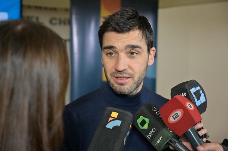 Torres convocó a legisladores de todos los partidos para discutir el Presupuesto Nacional