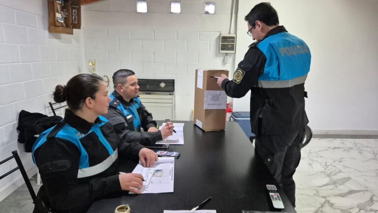 Comenzaron las elecciones para el Consejo de Bienestar en la fuerza policial