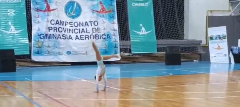 Francesca se prepara para competir en el Panamericano de Aeróbica y necesita apoyo para cubrir su estadía