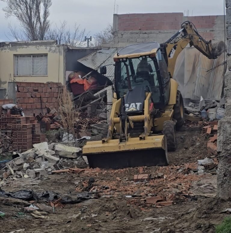 Tras 10 años, desalojaron un “aguantadero” en el barrio Ceferino