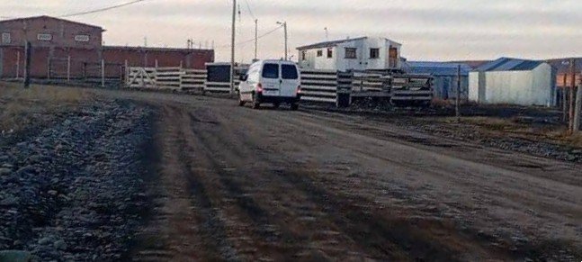 Intentaron secuestrar a un adolescente cuando iba al colegio: “Vení y subí”