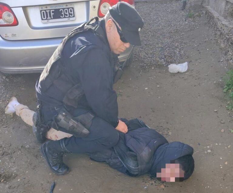 Entró armado a una vivienda y amenazó de muerte al propietario