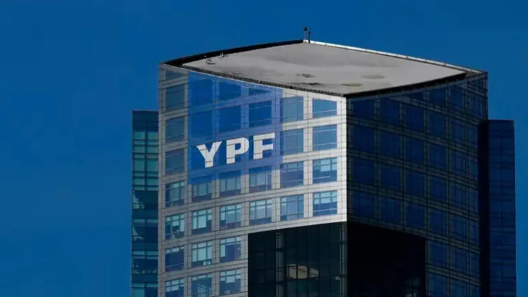 Juicio por YPF: la Justicia de Estados Unidos frenó el embargo y dejó en suspenso la entrega de las acciones