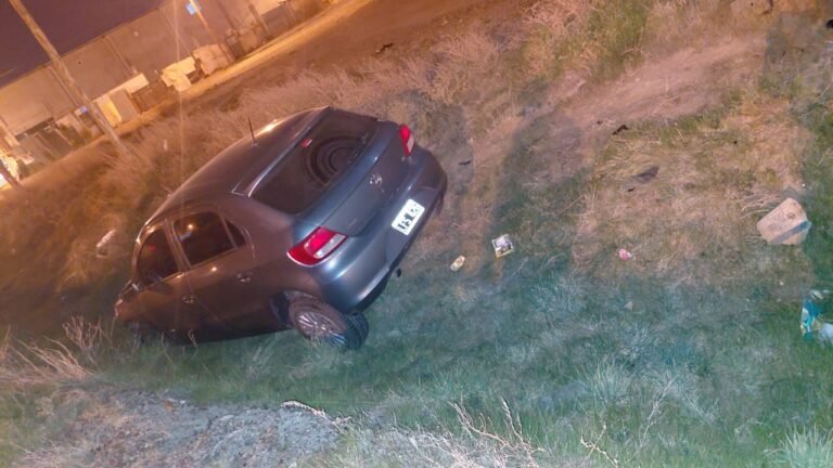 Despistó tras pasar por un charco de agua