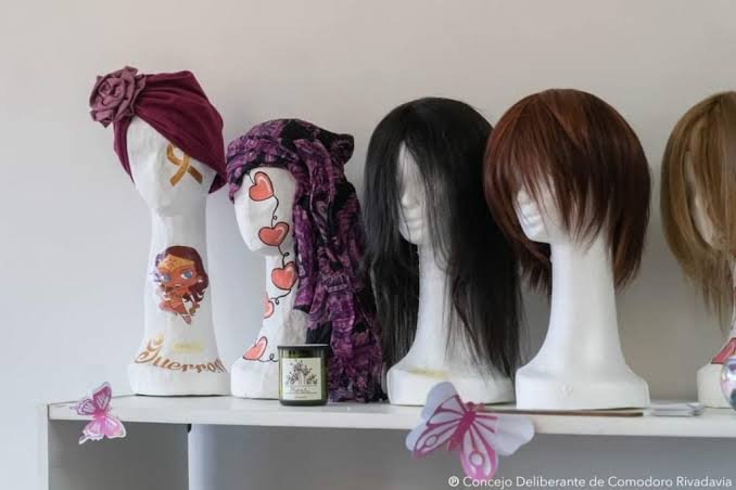 Crece la demanda de pelucas oncológicas en jóvenes y lanzan campaña para recaudar fondos