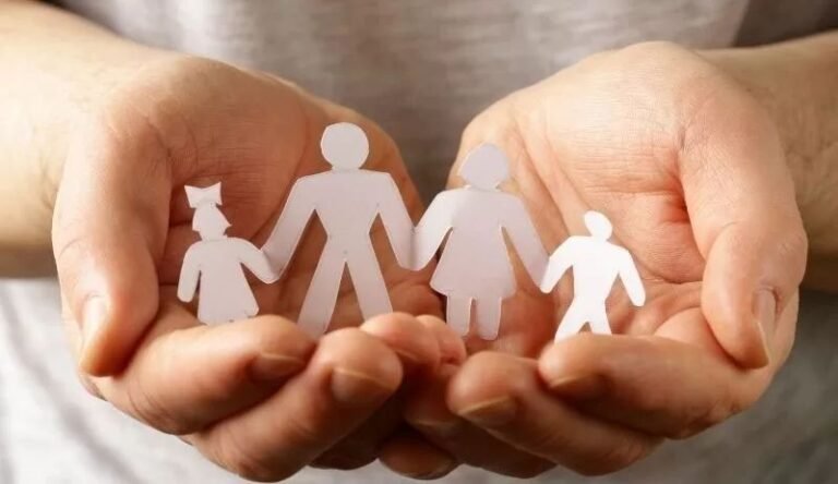 Buscan familias para brindar acogimiento transitorio a tres hermanos