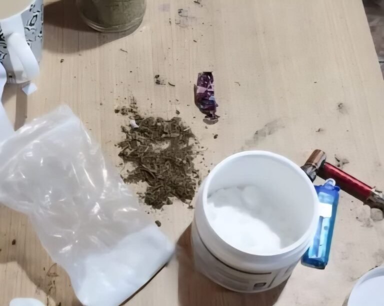 Allanamiento por intento de abuso a una joven: encontraron drogas y municiones