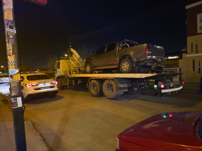 Se peleó en una cervecería y terminó con la camioneta en el corralón