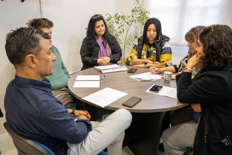 Funcionarios municipales se reunieron con agrupaciones de proteccionistas de animales