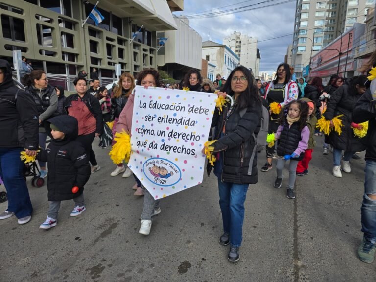 Histórico desfile de jardines, más de 30 instituciones participaron