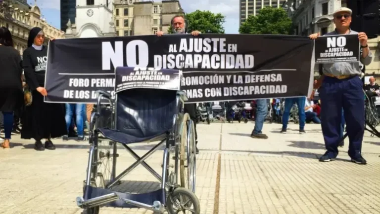 Emergencia en Discapacidad: el Gobierno promulgó la ley, pero no la aplicarán