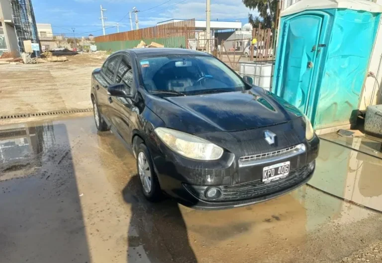 El auto robado apareció con la patente cambiada: estaba en el San Cayetano