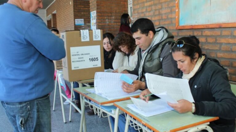 Se aplicarán multas de $180 mil a las autoridades de mesa que no se presenten el domingo