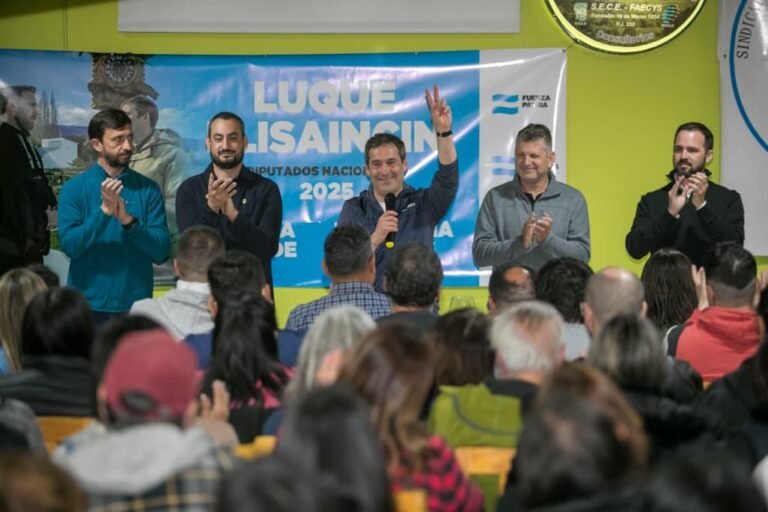 Luque en Esquel: “Nuestro compromiso es con el pueblo, no respondemos al poder”