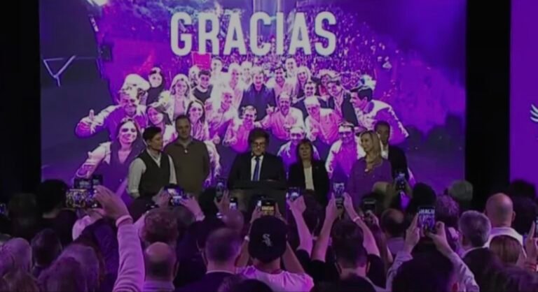 “Hoy comienza la construcción de la Argentina grande”, afirmó Javier Milei tras el triunfo de LLA