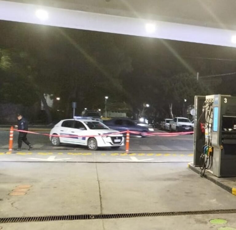 Un joven muerto y otro herido tras tiroteo en el centro