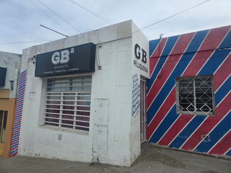 Dos delincuentes armados asaltaron una peluquería: “Ya es la tercera vez que nos roban así”