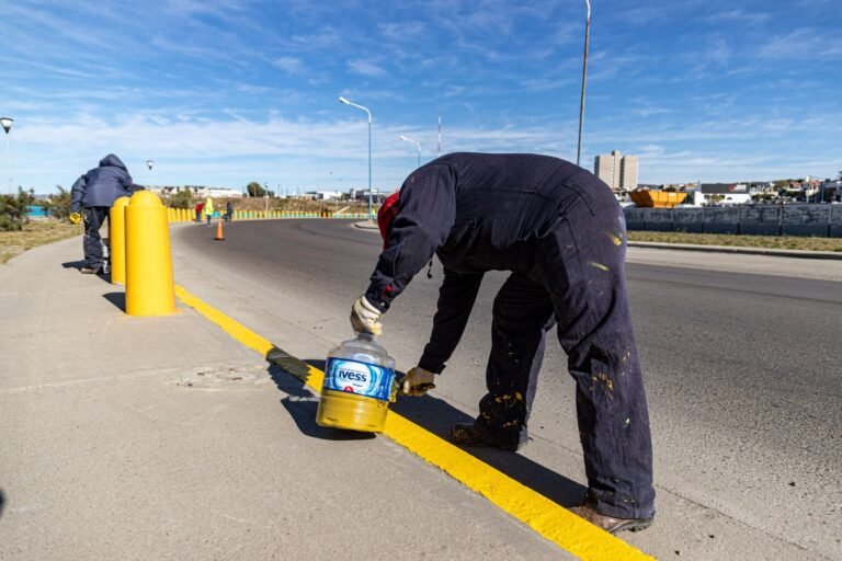 Renovación del Paseo Costero céntrico: bancos, farolas y veredas listas para la temporada estival