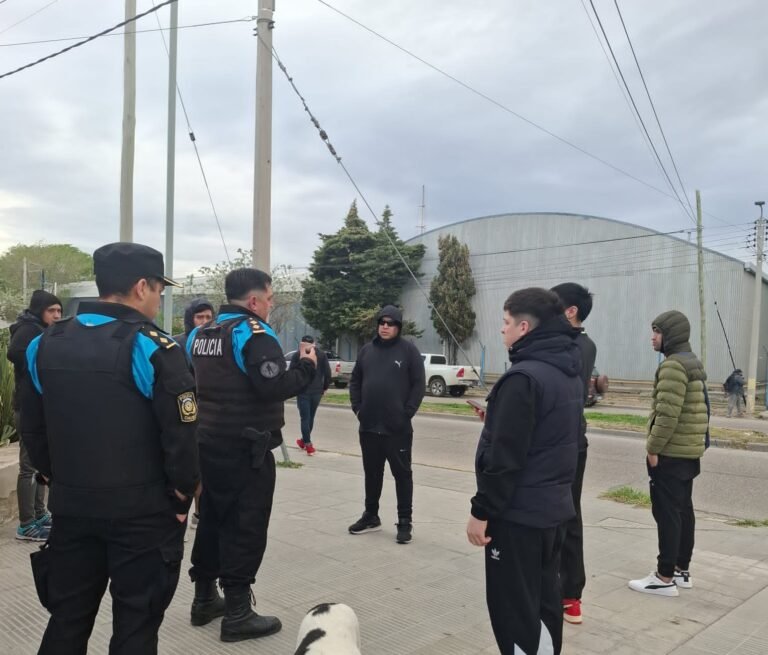 Enfrentamiento entre los Nieves y Vera: Un grupo de jóvenes agredió violentamente a otro