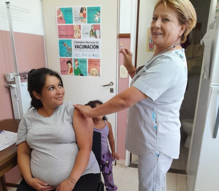 Últimas semanas para vacunarse contra el Virus Sincicial Respiratorio