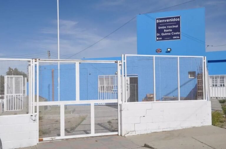 Se viene un domingo solidario en Quirno Costa: cortes de pelo, merienda y ropero comunitario