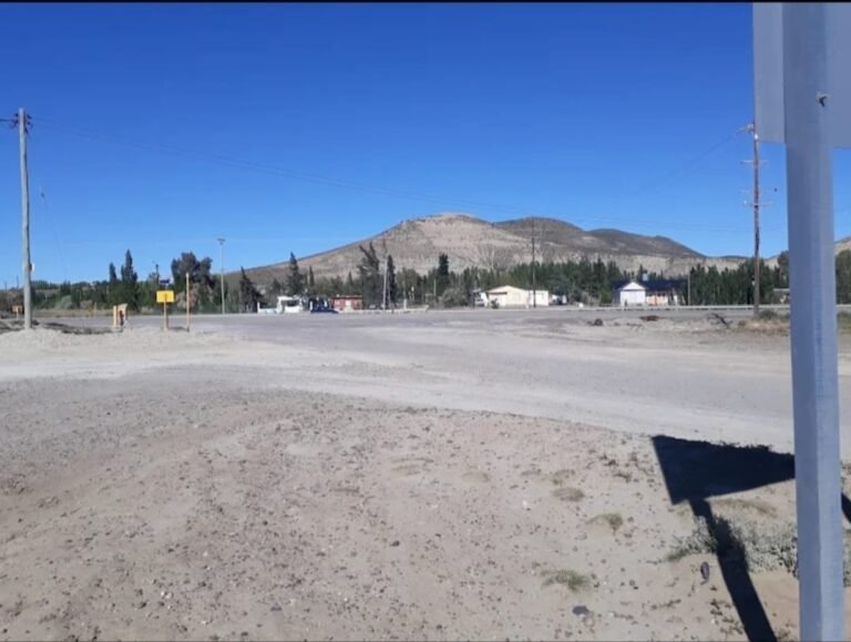 Vecinos del René Favaloro: “Necesitamos semáforos, iluminación y señalización en la Ruta 36”