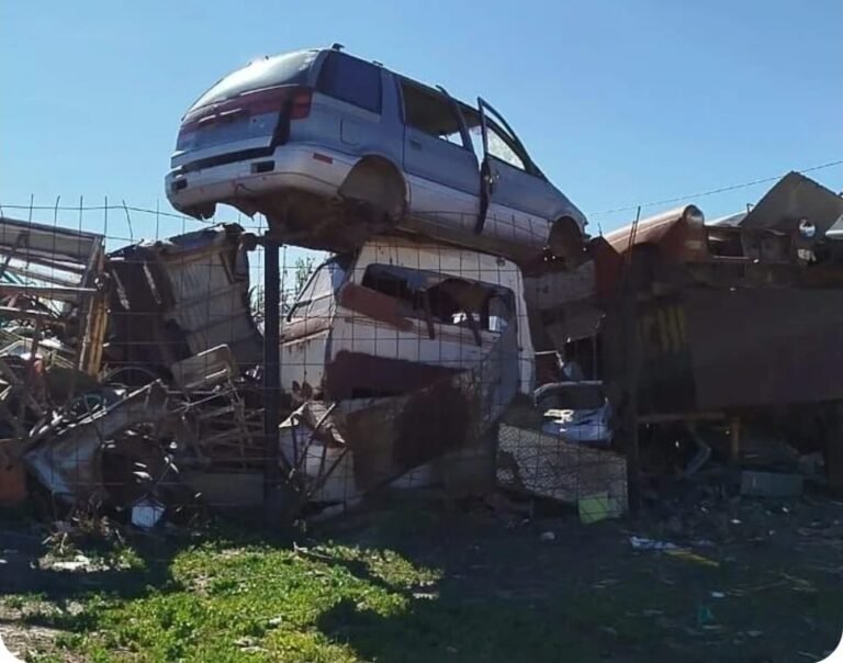 Clausuran e investigan cómo se otorgó el terreno a la chatarrería de Km 17 tras la explosión