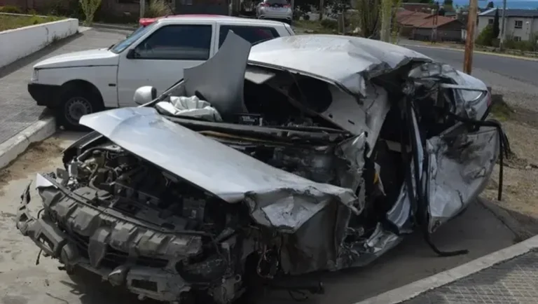 Tragedia en Ruta 3: una docente perdió la vida tras chocar contra un camión