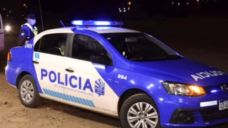 Brutal pelea: un joven de 19 años apuñaló a su hermano menor con una botella rota
