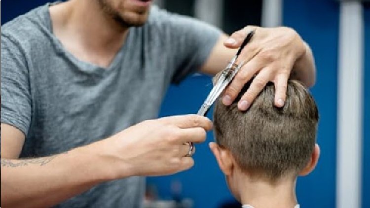 Una barbería realizará cortes solidarios en un merendero y recolectará donaciones para los niños