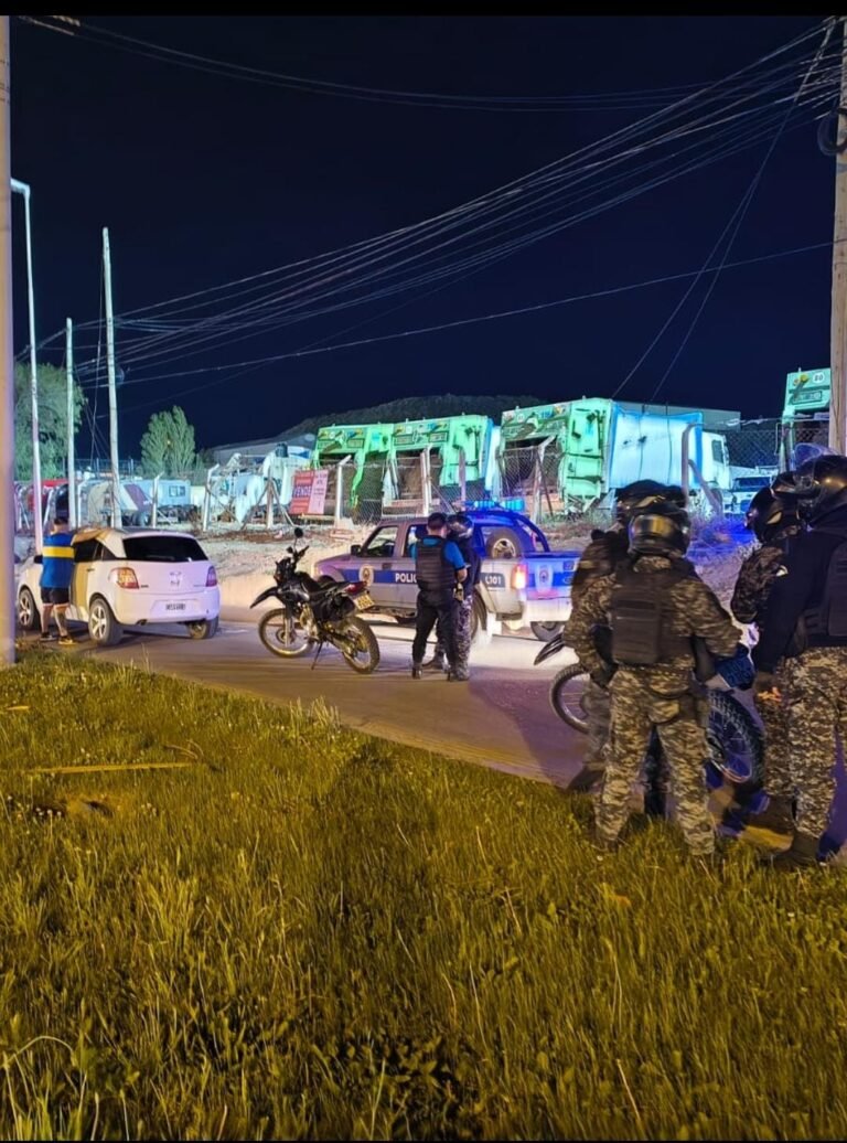 Frustran robo: Vecina persiguió a los ladrones logrando detener a un sospechoso