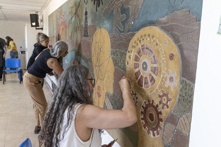 Muralismo Sustentable: 18 personas se capacitaron en técnicas de bioconstrucción