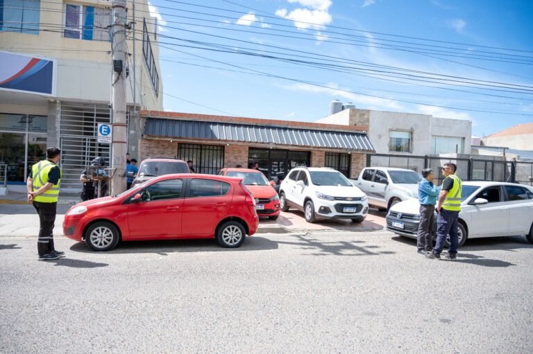 Dos agencias de autos fueron clausuradas por funcionar sin habilitación comercial