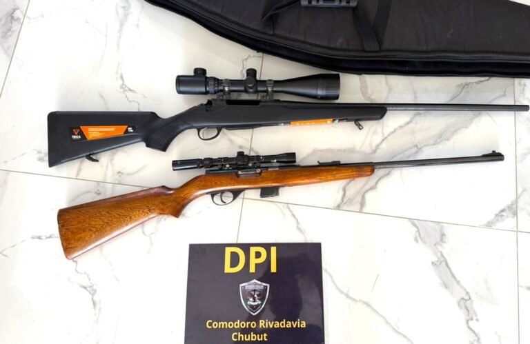 Desarticularon un presunto grupo familiar vinculado a armas ilegales: hubo 14 allanamientos simultáneos