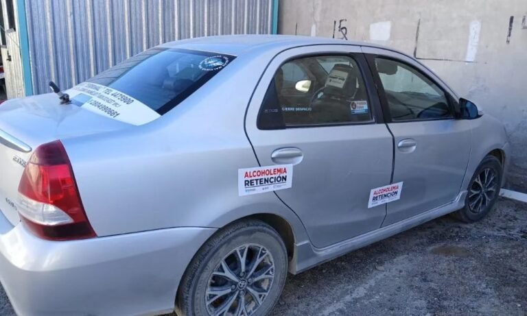 Una remisera dio positivo en alcoholemia mientras trasladaba pasajeros