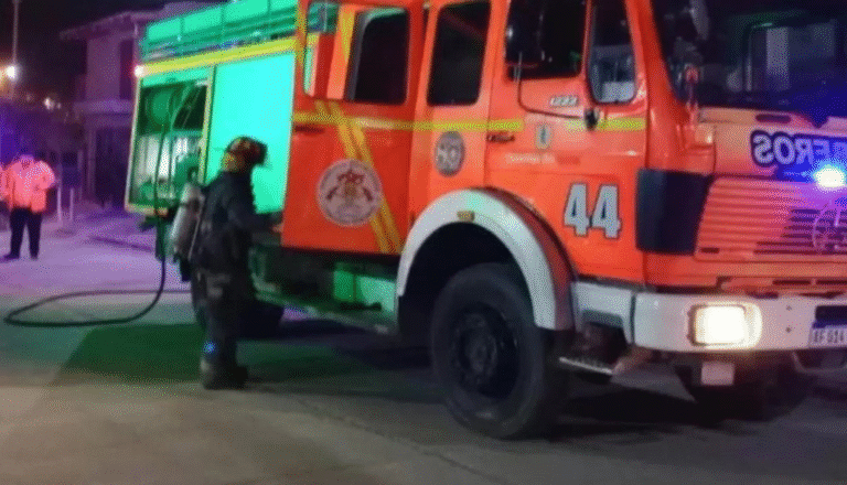 Tragedia en la madrugada: una menor de 12 años falleció en un incendio de vivienda