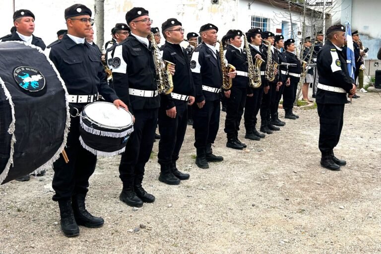 Expo, desfile y acto central en Comodoro por el aniversario de la Policía