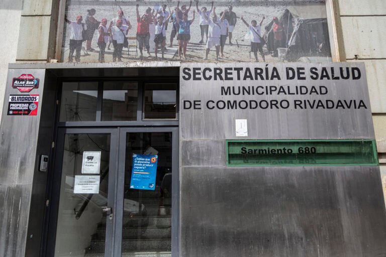 Alerta por estafas: La Municipalidad aclara que no se cobra por turnos del Carnet Sanitario