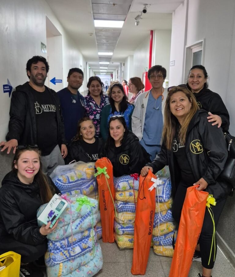 Su nieta estuvo internada en Pediatría y ante la necesidad del sector donaron insumos al Hospital