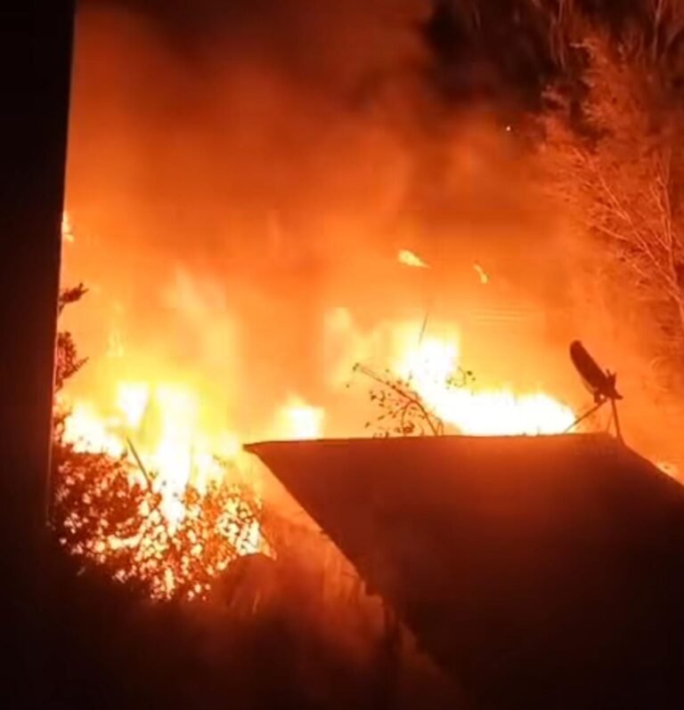 Una familia perdió todo en un incendio y apela a la solidaridad para salir adelante