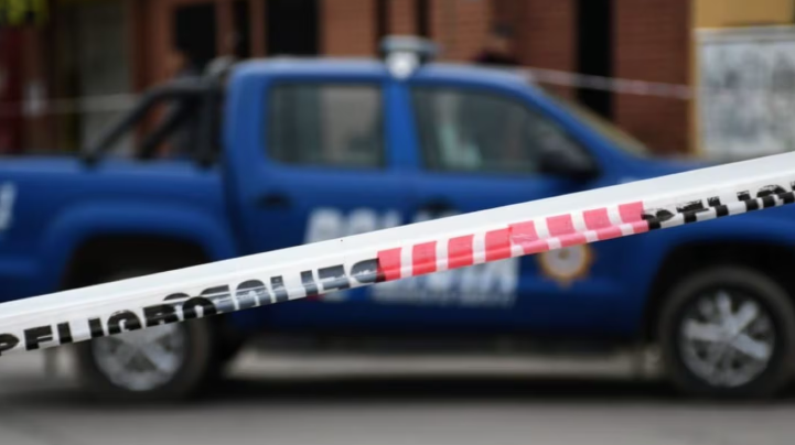 Una jubilada fue víctima del “cuento del tío”: le robaron 43 mil dólares y 40 mil euros