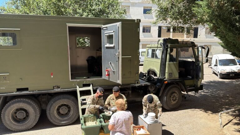 El Ejército Argentino refuerza su apoyo tras el deslizamiento del cerro Hermitte