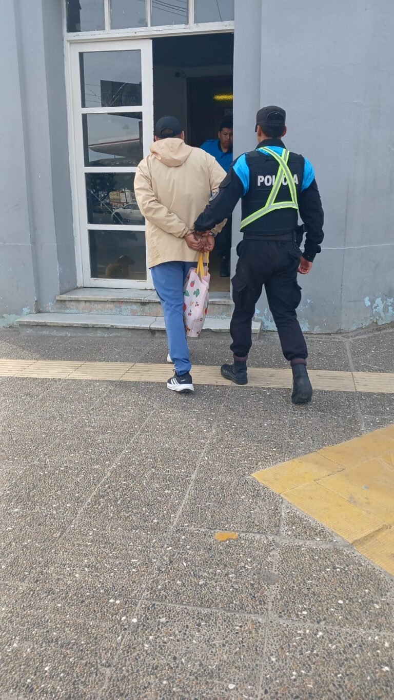 Detenido por intentar robar en un supermercado carne valuada en $129 mil pesos