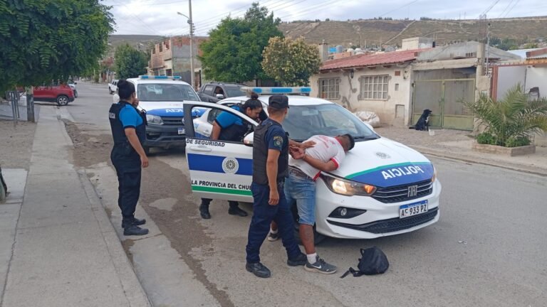 Ingresó a la fuerza a la casa de una mujer, la golpeó, manoseó y le sacó 20 mil pesos