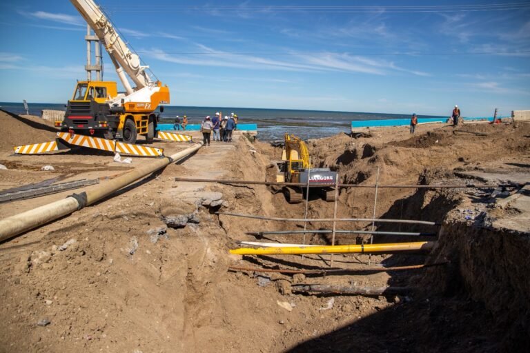 Othar supervisó los avances de la obra de reemplazo del pluvial en la Ruta 3